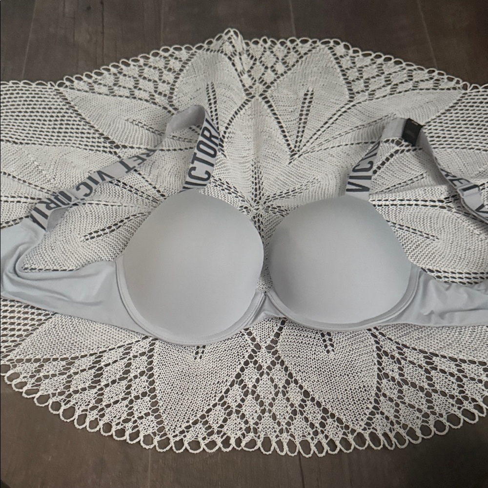 Victoria's Secret Light Gray Bra